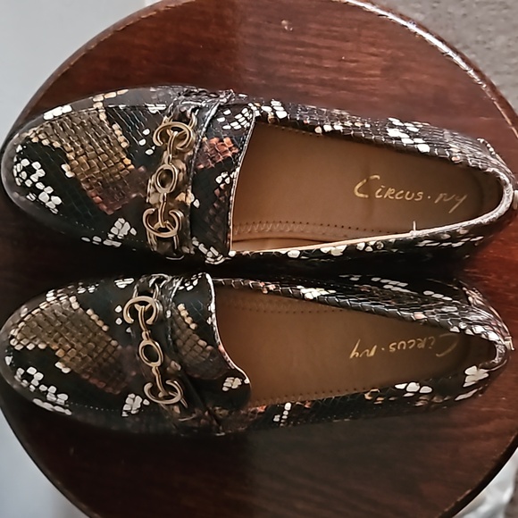Circus NY Deana Lug Sole Loafers - Picture 6 of 9